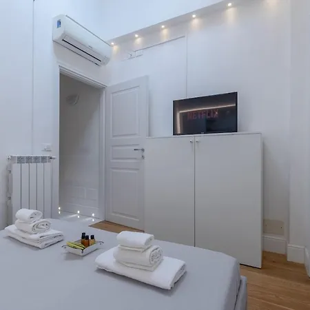 Daire 4season Flat 2 Bedrooms 10 Min Walk From The Cathedral Floransa