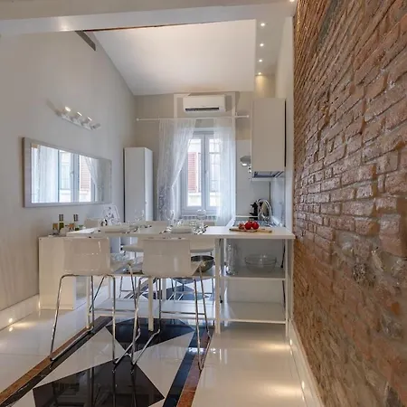 4season Flat 2 Bedrooms 10 Min Walk From The Cathedral Appartement